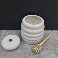 Банку для меду Interos порцеляновий PJ00912 з дерев'яною ложкою 300 мл