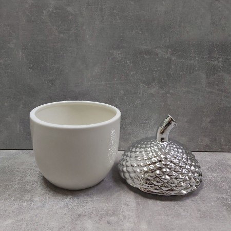 Банку порцелянова для цукерок та печива "Сріблястий жолудь" BonaDi 727-149 800мл, сріблясто-біла