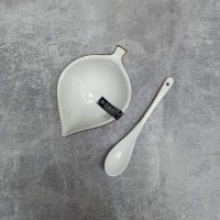 Ікорниця Interos Снігова Королева 4,5" з ложкою MB0182-A