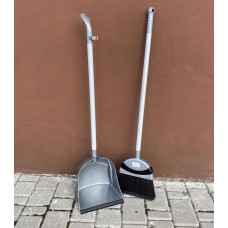 Совок зі щіткою сірий 330 ТЕ