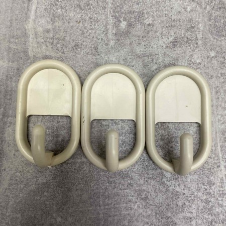 Набір гачків 3 шт самоклеючий Горизонт 05029 бежевий