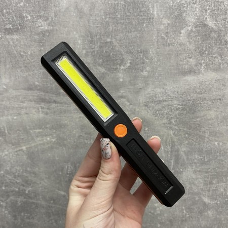 Ліхтарик ручний на батарейках з магнітом 0237