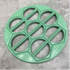 Форма для ліплення вареників пластикова кругла 14 отворів 25 см Харків