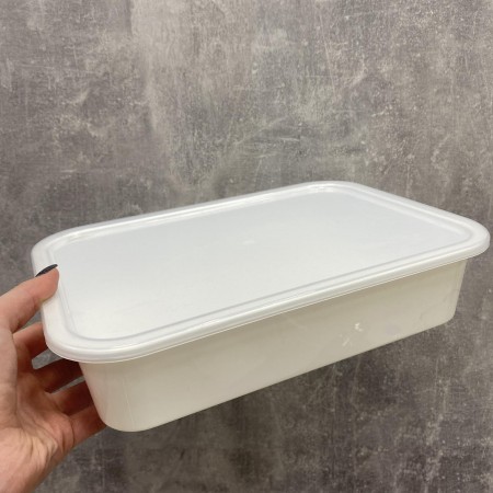 Контейнер з кришкою 3 л прямокутний білий з прозорою кришкою Магія Пласт ХМ 3000