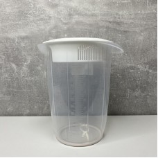 Ємність для змішування з кришкою пластикова  1 л Akay Plastik AK567