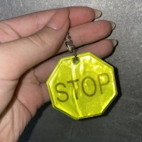 Світловідбиваючий брелок "Stop" Stenson 38443-1 MIX