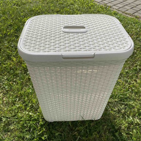 Корзина для білизни 50 л 55*43*32 см "Ротанг" Алеана 122098 Біла роза