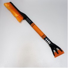 Щітка зі скребком автомобільна  для снігу та льоду 60 см Ucsan Plastik М-135 помаранчевий