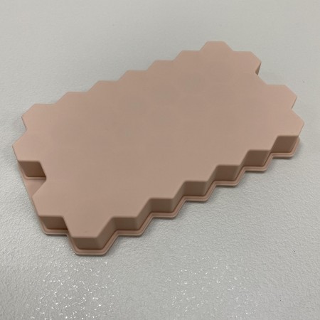 Форма силіконова для льоду, цукерок та желе "Соти" 20,6*12*2,3 см Stenson MH-3017 персикова