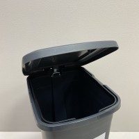 Контейнер для сміття пластиковий 8 л з педалькою Elif Plastik 344 сірий