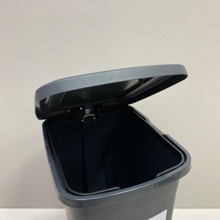 Контейнер для сміття пластиковий 8 л з педалькою Elif Plastik 344 сірий