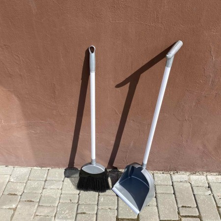 Совок зі щіткою для прибирання  330 ТЕ сірий