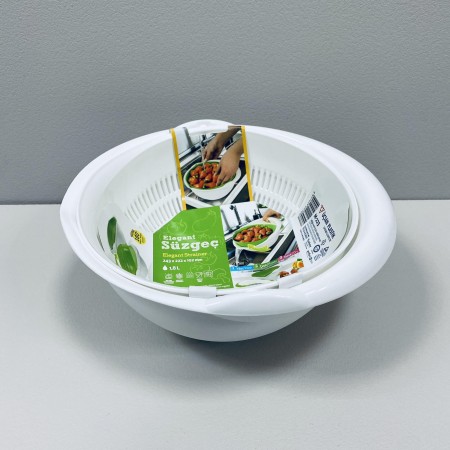 Друшляк з мискою пластиковий 24,3*22,2*10,2 см 1,8 л Ucsan Plastik M-223 білий