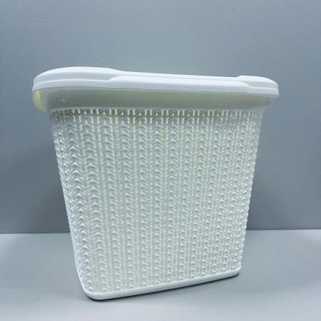 Корзина пластикова з кришкою 30,5*32*25 см 15 л Ucsan Plastik М-071 біла