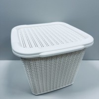 Корзина пластикова з кришкою 30,5*32*25 см 15 л Ucsan Plastik М-071 бежева