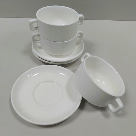 Бульйонниця порцелянова з блюдцем біла 5838