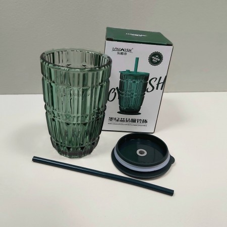 Склянка з кришкою та силіконовою соломинкою темно-зелена Лінії LOVWISH MLJZ/L 8551
