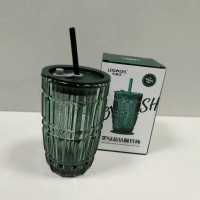 Склянка з кришкою та силіконовою соломинкою темно-зелена Лінії LOVWISH MLJZ/L 8551