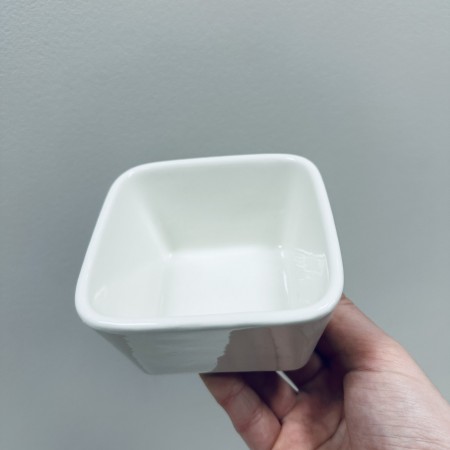 Салатник-соусник порцеляновий 9,5х9,4х5,2 см білий Olens 102-1115