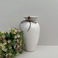 Ваза керамічна h-23,5 см VIVA OPUS 060246 біла