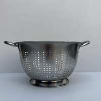 Друшляк з двома вушками та підставкою 24 см Empire EМ-2280