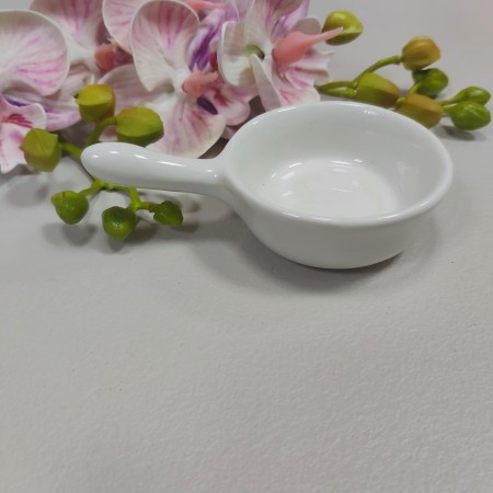 Салатник-соусник з ручкою порцеляновий "Білий дім" d-6 см Olens 102-1111