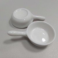 Салатник-соусник з ручкою порцеляновий "Білий дім" d-6 см Olens 102-1111