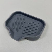 Мильниця силіконова зі зливом 12,5х10х1,8 см Stenson R37151 сіра