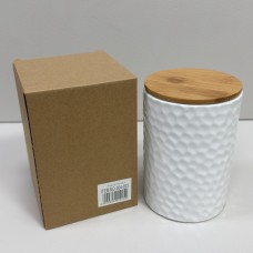 Банка керамічна з бамбуковою кришкою 700 мл 10х10х14,7 см BonaDi 304-022 біла