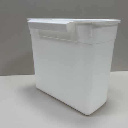 Контейнер для сміття підвісний на дверцят 27,5х17,6х23,3 см Dunya 07109 білий