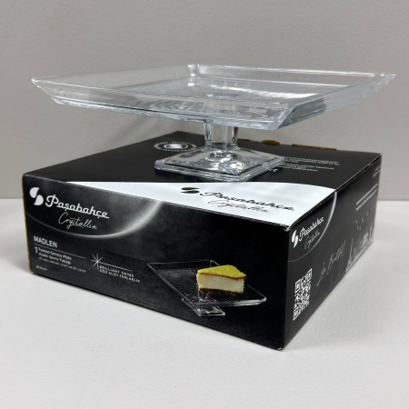 Блюдо на ніжці скляне квадратне 23,5х23,5х8,1 см Crystallin Pasabahce Madlen 950007