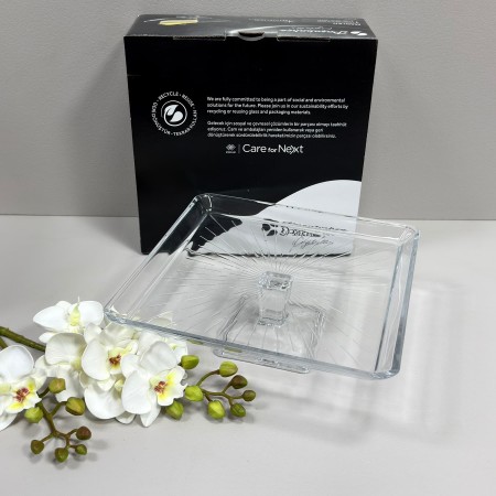 Блюдо на ніжці скляне квадратне 23,5х23,5х8,1 см Crystallin Pasabahce Madlen 950007