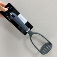 Картоплем'ялка нейлонова з пластиковою ручкою довжина 29 см Lessner 10286 сіра